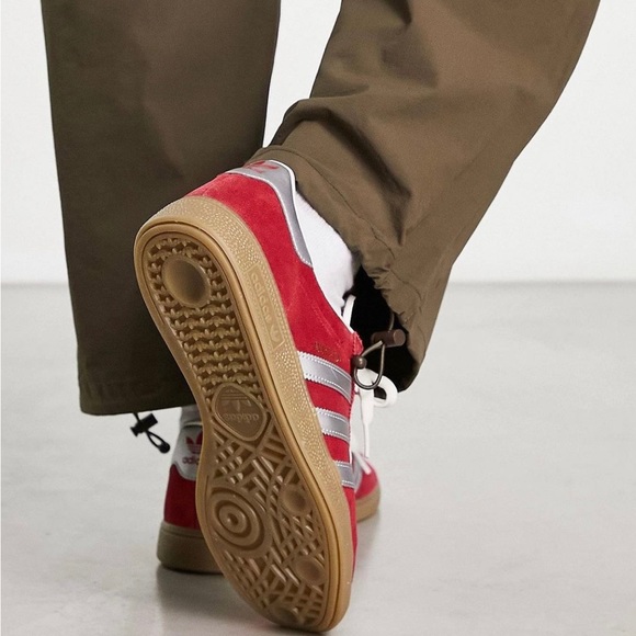 adidas Originals Other - Adidas City Series Munchen Sneakers - Scarlet